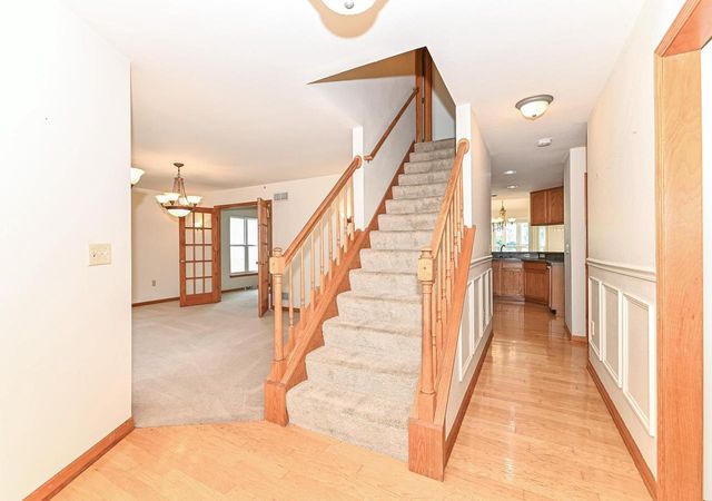 11042 W Villa AVENUE, Milwaukee, WI 53224