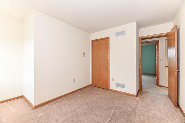 11042 W Villa AVENUE, Milwaukee, WI 53224