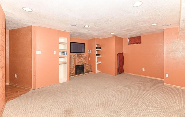 11042 W Villa AVENUE, Milwaukee, WI 53224