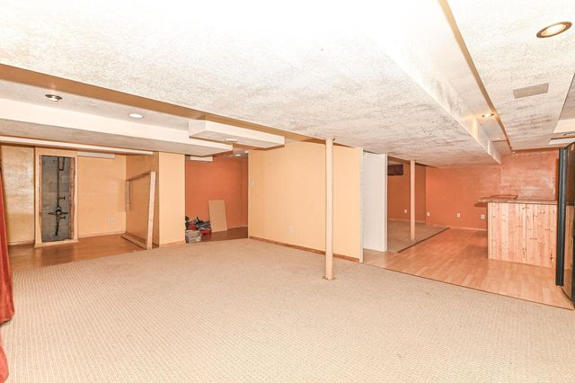11042 W Villa AVENUE, Milwaukee, WI 53224