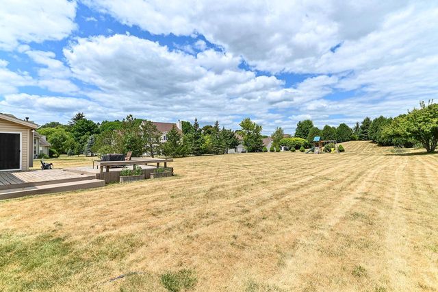 11042 W Villa AVENUE, Milwaukee, WI 53224