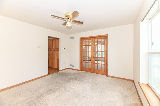 11042 W Villa AVENUE, Milwaukee, WI 53224