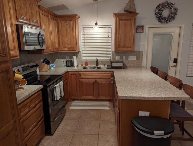 975 Fisherman Drive S, Galveston, TX 77650