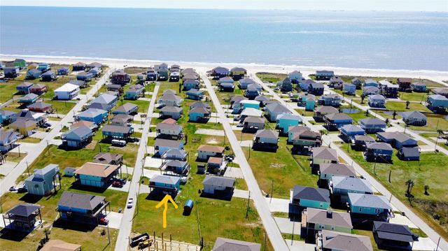975 Fisherman Drive S, Galveston, TX 77650
