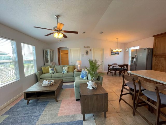 975 Fisherman Drive S, Galveston, TX 77650