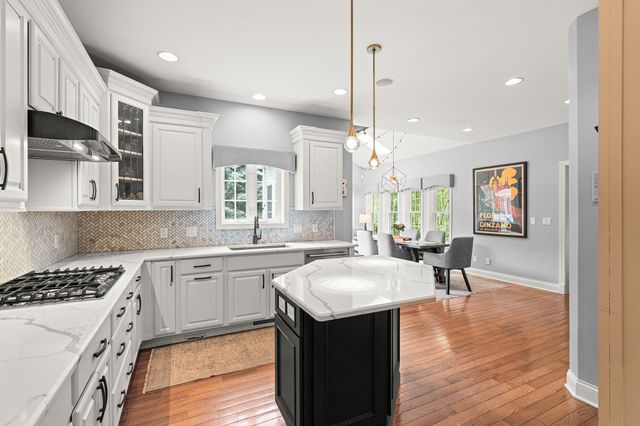 1035 Kilarney Road, Chesterton, IN 46304