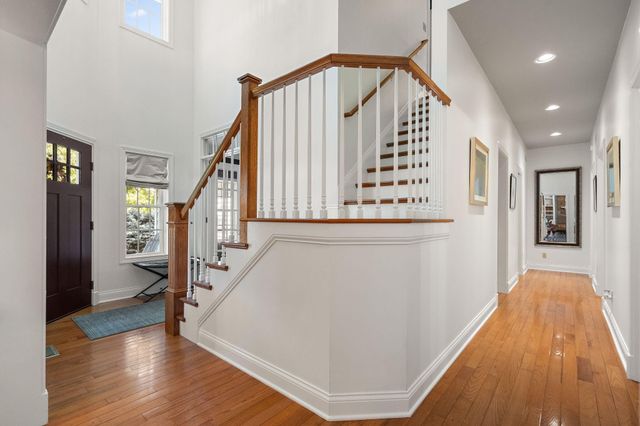 1035 Kilarney Road, Chesterton, IN 46304