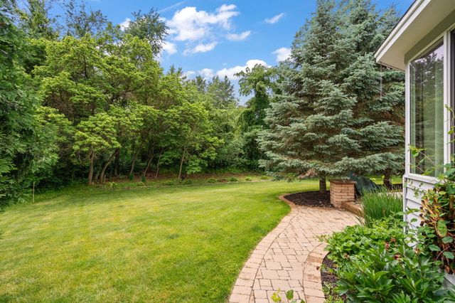 1035 Kilarney Road, Chesterton, IN 46304