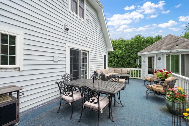 1035 Kilarney Road, Chesterton, IN 46304