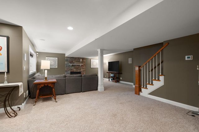 1035 Kilarney Road, Chesterton, IN 46304