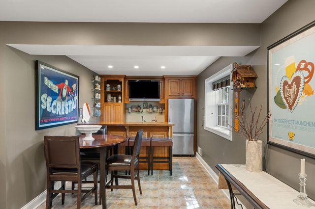 1035 Kilarney Road, Chesterton, IN 46304