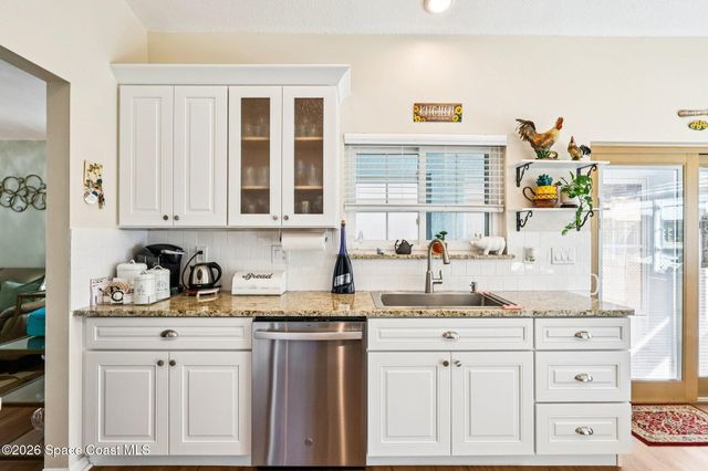 1150 Goldenrod Circle NE, Palm Bay, FL 32905