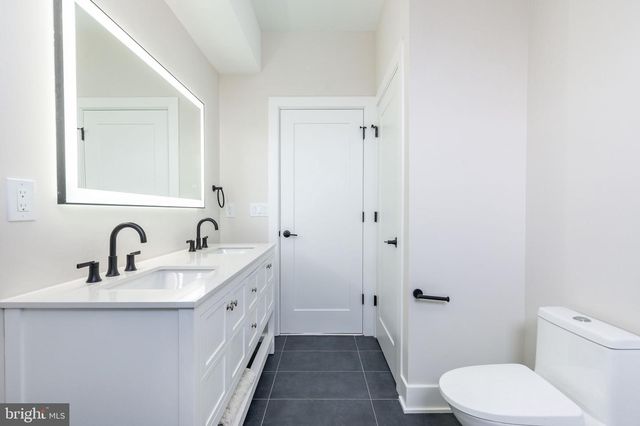 3841 RIDGE AVE, Philadelphia, PA 19132