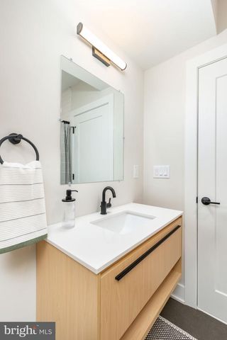 3841 RIDGE AVE, Philadelphia, PA 19132