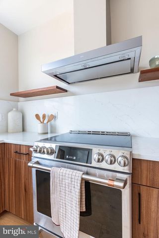 3841 RIDGE AVE, Philadelphia, PA 19132