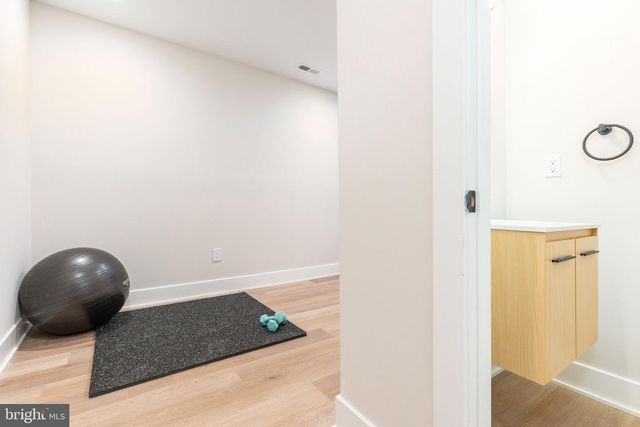 3841 RIDGE AVE, Philadelphia, PA 19132