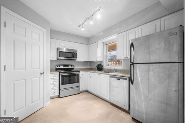 515 Bedfort Drive, Duluth, GA 30096