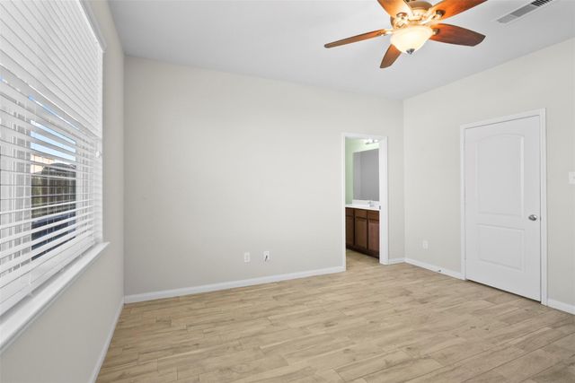 9415 Ruby Mist Drive, Iowa Colony, TX 77583