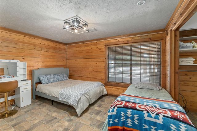 1760 County Road 215, Weimar, TX 78962