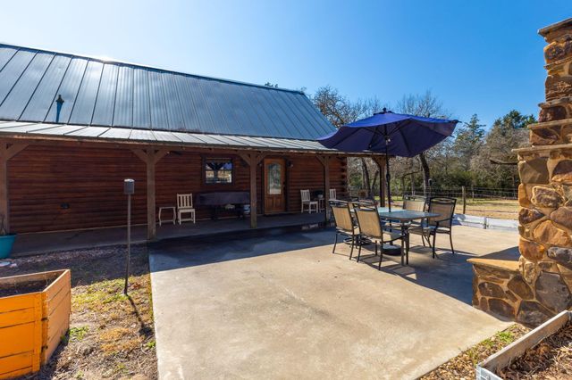 1760 County Road 215, Weimar, TX 78962
