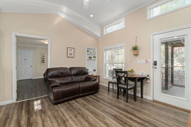 1760 County Road 215, Weimar, TX 78962