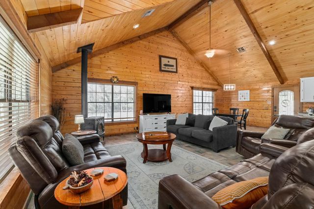 1760 County Road 215, Weimar, TX 78962