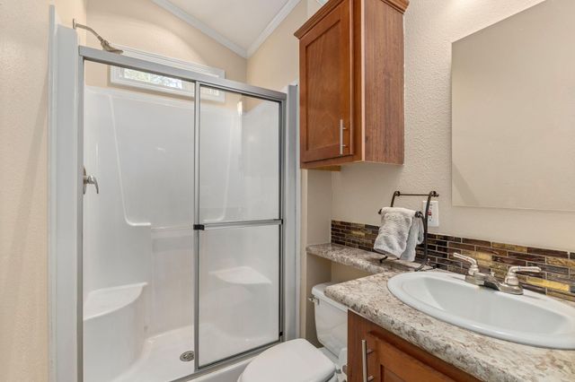 1760 County Road 215, Weimar, TX 78962