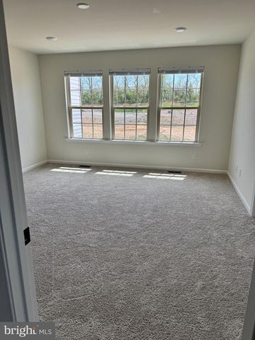 330 MILTON STAMP DR, Glen Mills, PA 19342