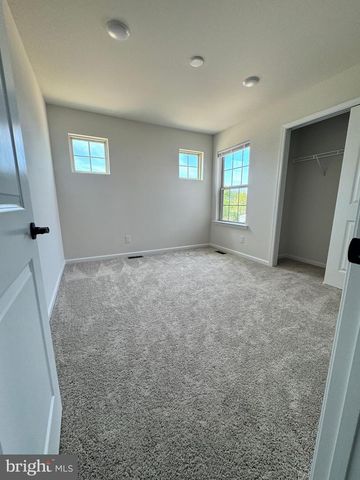 330 MILTON STAMP DR, Glen Mills, PA 19342