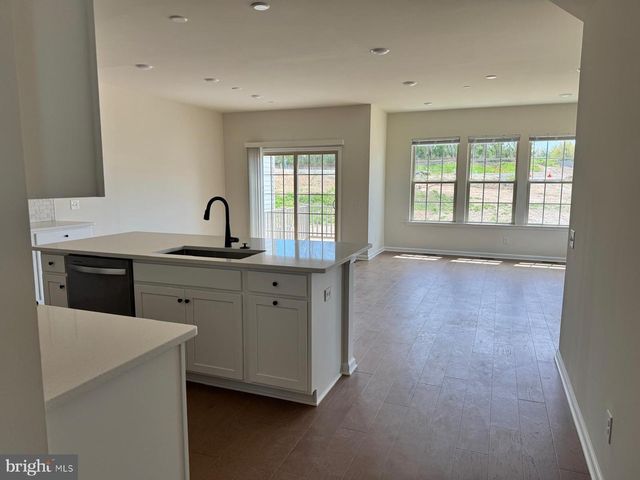 330 MILTON STAMP DR, Glen Mills, PA 19342