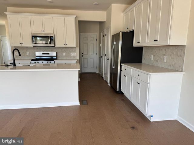 330 MILTON STAMP DR, Glen Mills, PA 19342