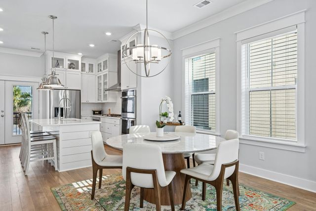 1570 Hancock Street, Mount Pleasant, SC 29464