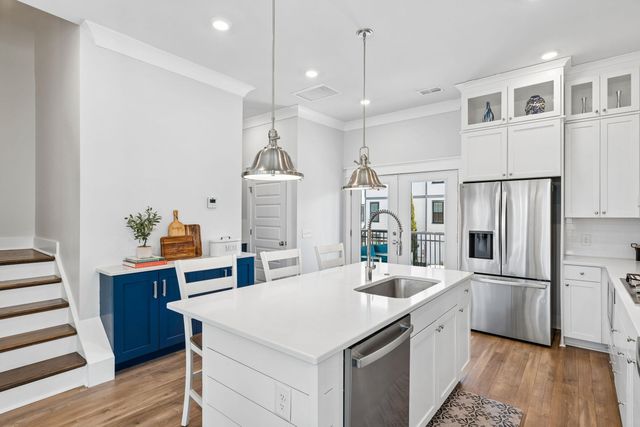 1570 Hancock Street, Mount Pleasant, SC 29464