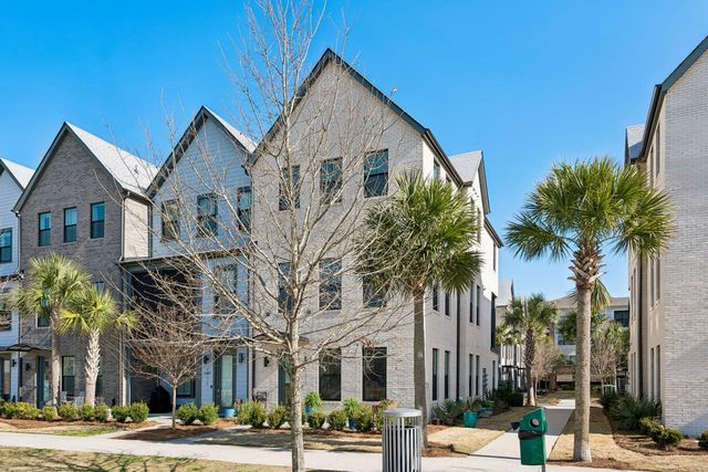 1570 Hancock Street, Mount Pleasant, SC 29464