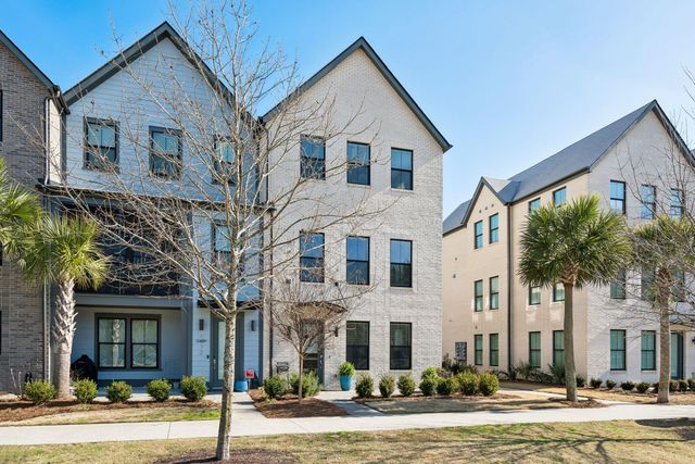 1570 Hancock Street, Mount Pleasant, SC 29464