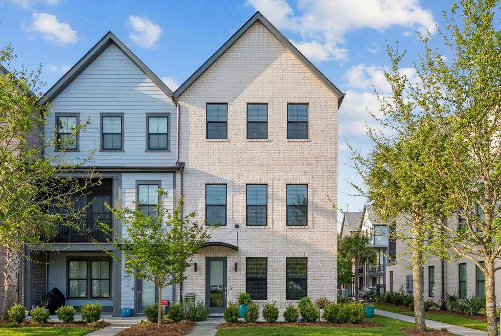 1570 Hancock Street, Mount Pleasant, SC 29464