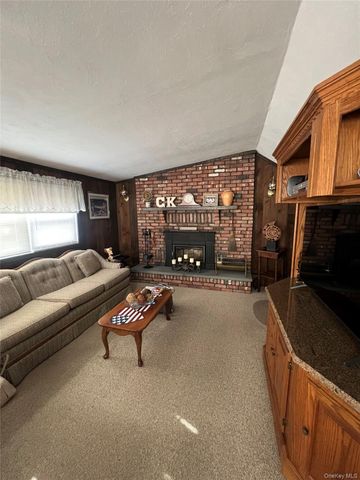 317 Herbert Place, Bethpage, NY 11714