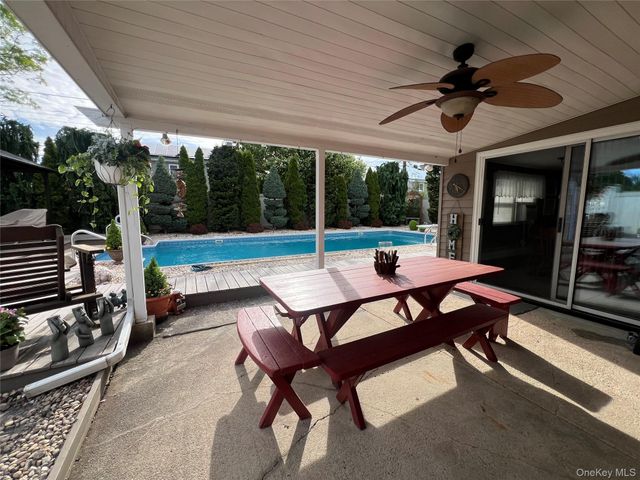 317 Herbert Place, Bethpage, NY 11714