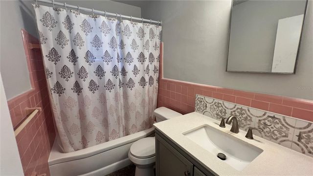 2323 BELMAR DRIVE, Belleair Bluffs, FL 33770