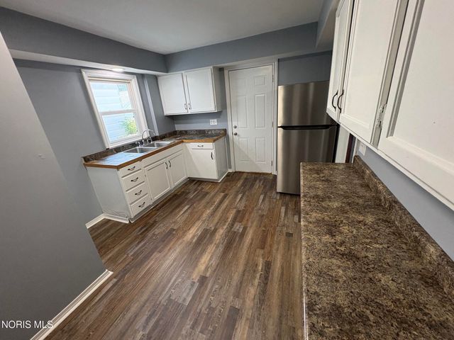 2460 Caledonia Street, Toledo, OH 43605