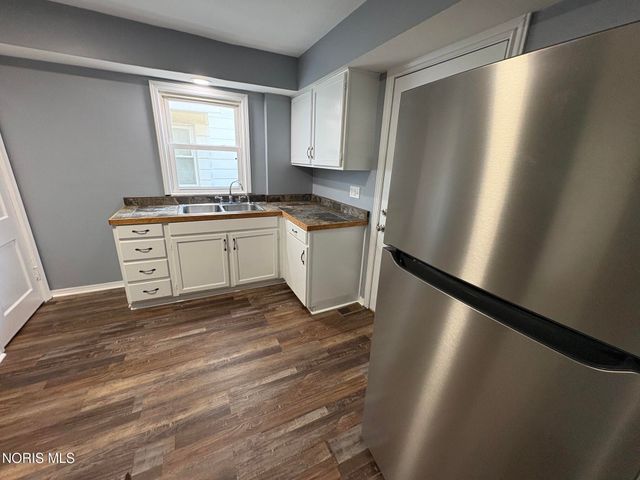 2460 Caledonia Street, Toledo, OH 43605
