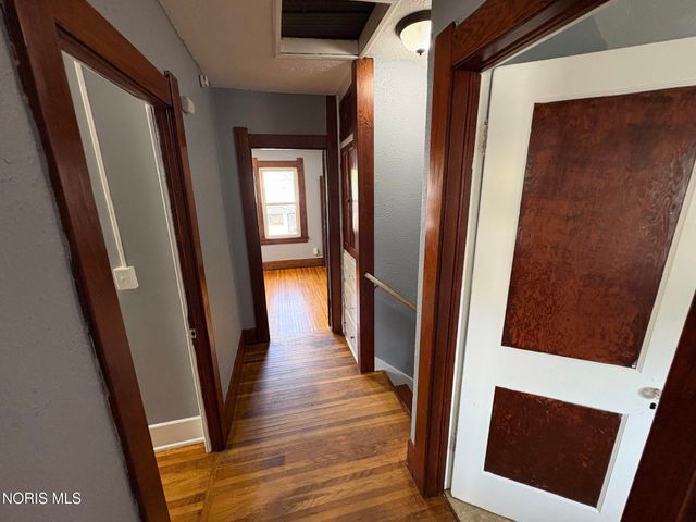 2460 Caledonia Street, Toledo, OH 43605