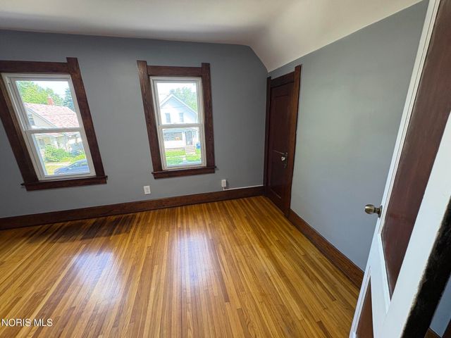 2460 Caledonia Street, Toledo, OH 43605