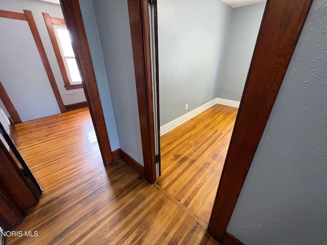 2460 Caledonia Street, Toledo, OH 43605