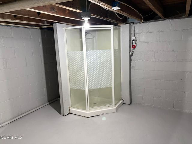 2460 Caledonia Street, Toledo, OH 43605