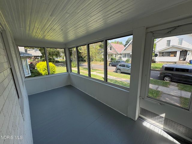 2460 Caledonia Street, Toledo, OH 43605