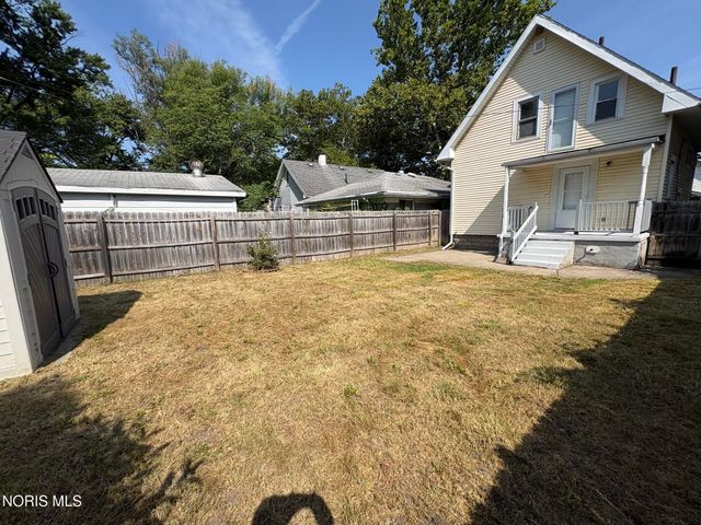 2460 Caledonia Street, Toledo, OH 43605