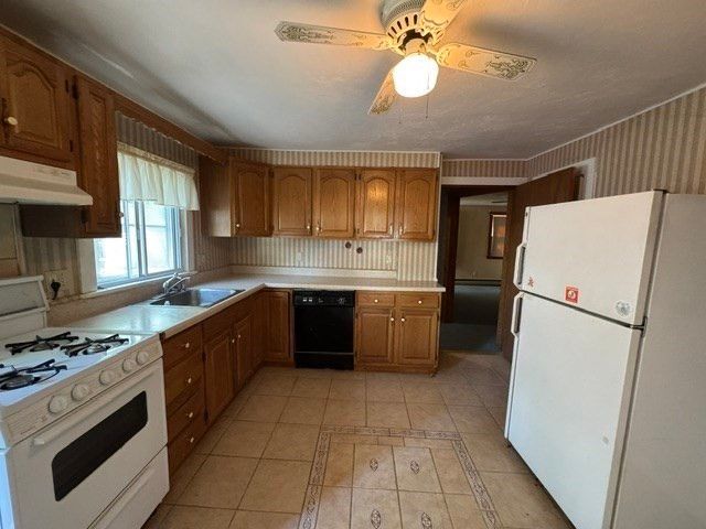 203 Willow St, Stoughton, MA 02072