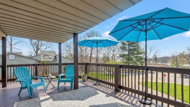 9547 S Harbour Pointe Drive, Bloomington, IN 47401