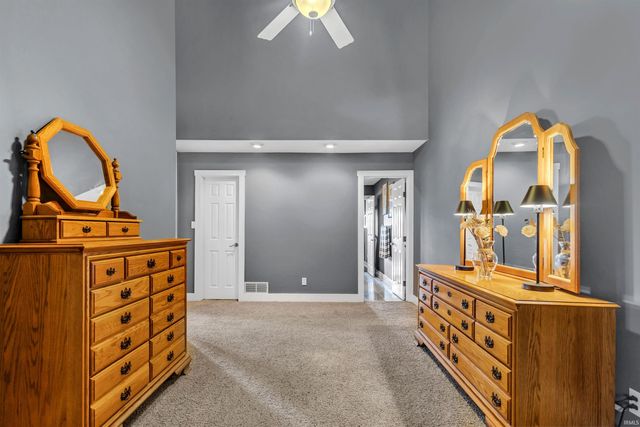 9547 S Harbour Pointe Drive, Bloomington, IN 47401